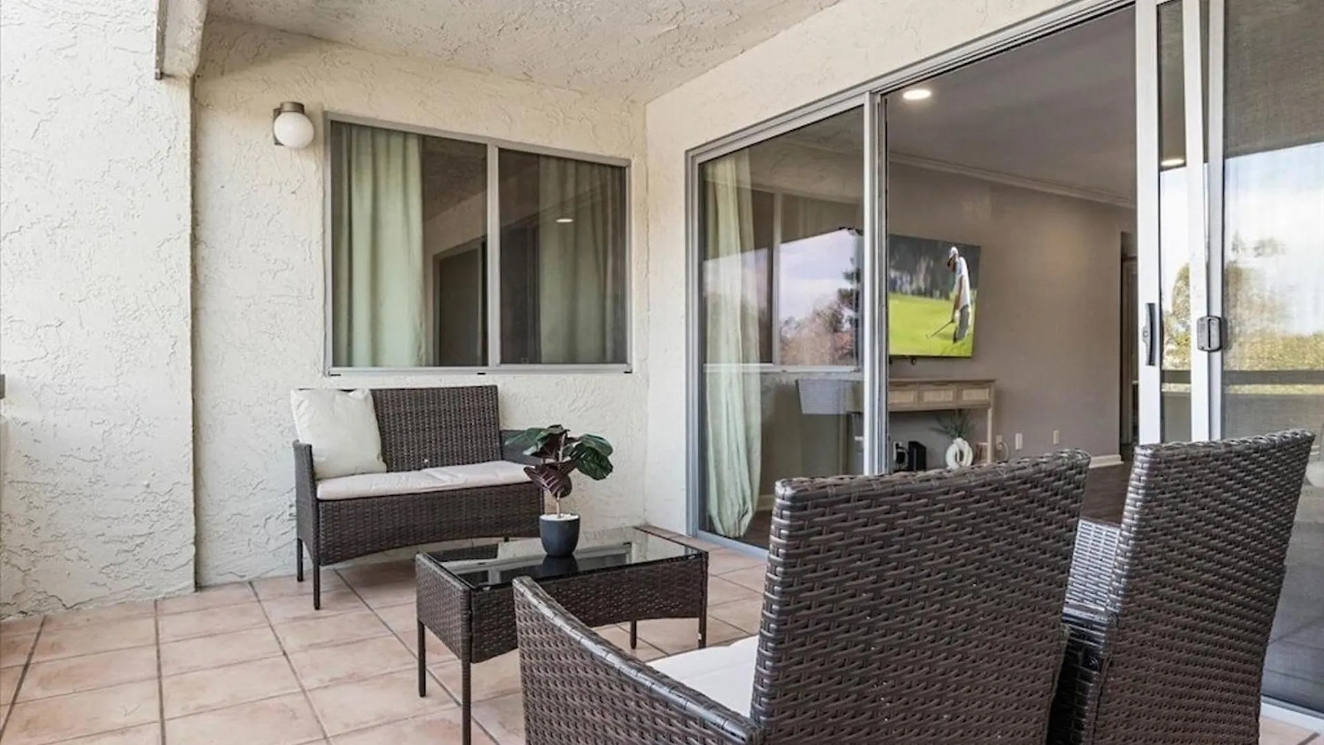 Beautiful 2-Bdrm 2-Bath In Old Town Scottsdale Villa