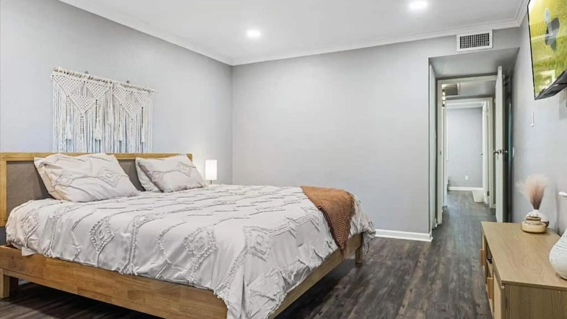 Beautiful 2-Bdrm 2-Bath In Old Town Scottsdale Villa