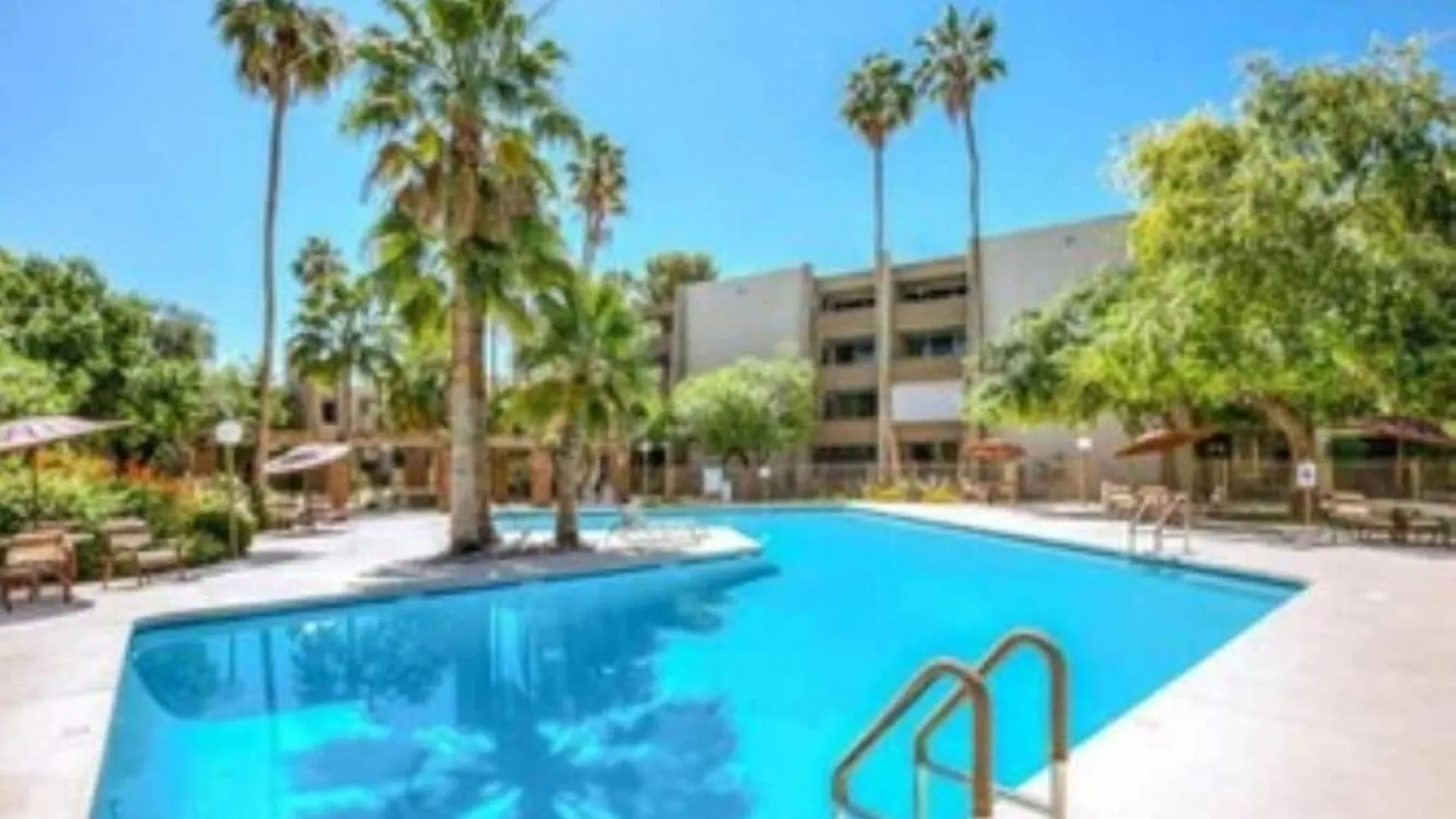 Beautiful 2-Bdrm 2-Bath In Old Town Scottsdale Villa