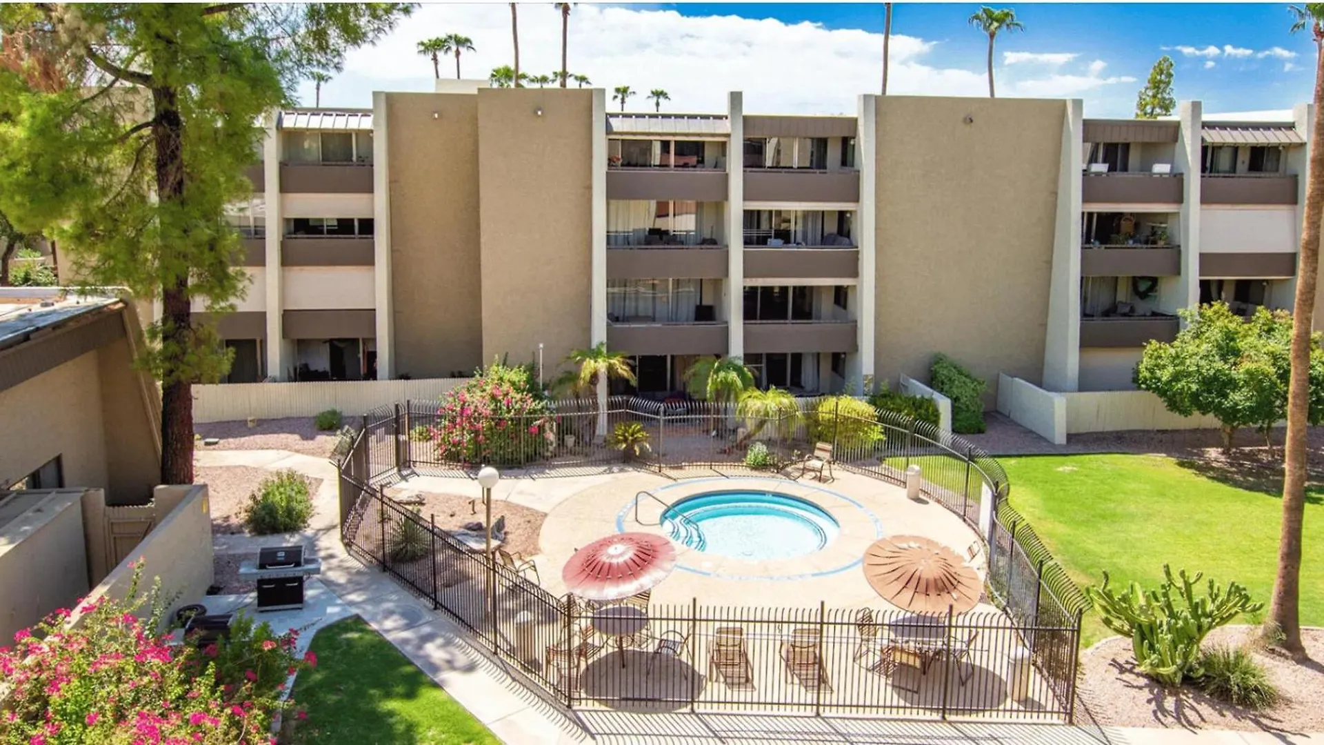 Beautiful 2-Bdrm 2-Bath In Old Town Scottsdale Villa